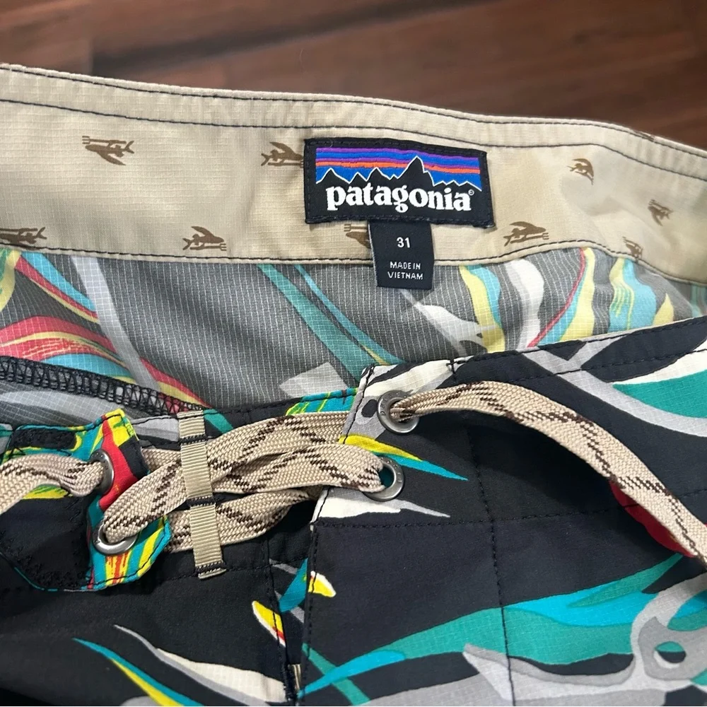 Patagonia men’s board